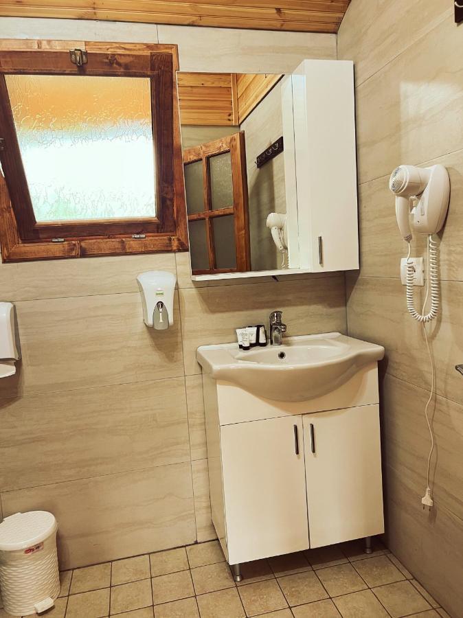 Отель Farma Sotira Leskovik Экстерьер фото