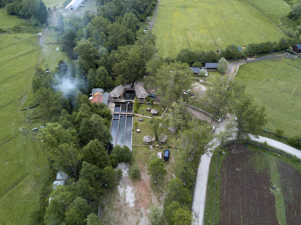 Отель Farma Sotira Leskovik Экстерьер фото